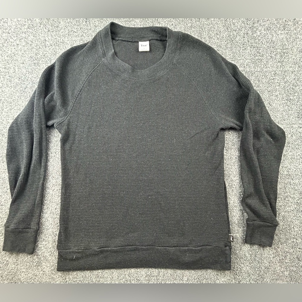 Aritzia TNA Grey Waffle Long Sleeve Shirt Size Small